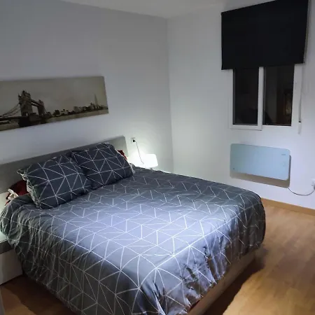 Bedroom To Rent In The Homestay